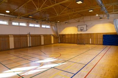 Velká tělocvična na Topolce